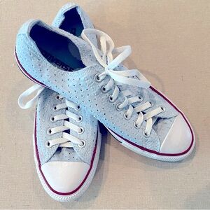 Converse Chuck Taylor Women’s  OX “Fountain Blue” Size 10.5 Very Good Codition